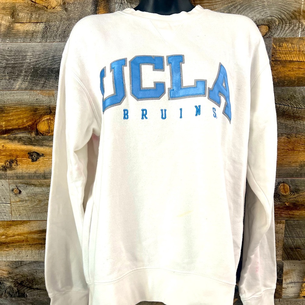🌟 UCLA Oversized XS Collegiate Sweatshirt in Good Condition 🌟